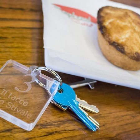 Il Tacco Dello Stivale Acomodação com café da manhã Lecce Exterior foto